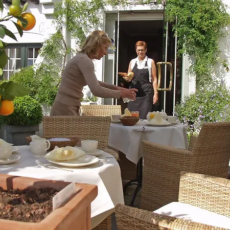 Hotel Romantik Manoir Carpe Diem De Haan