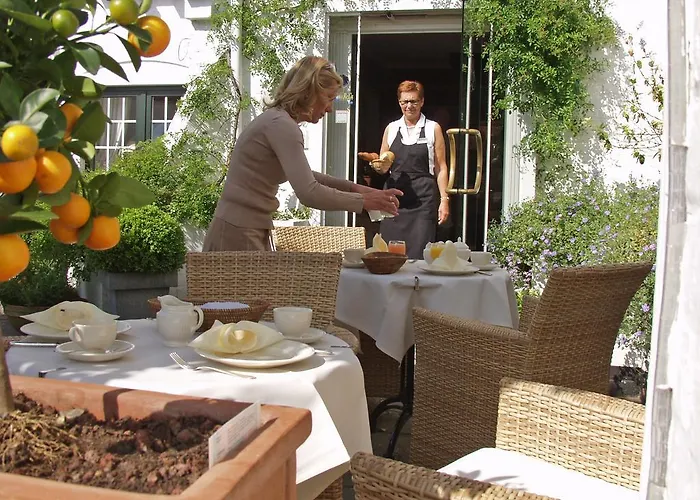 Hotel Romantik Manoir Carpe Diem De Haan